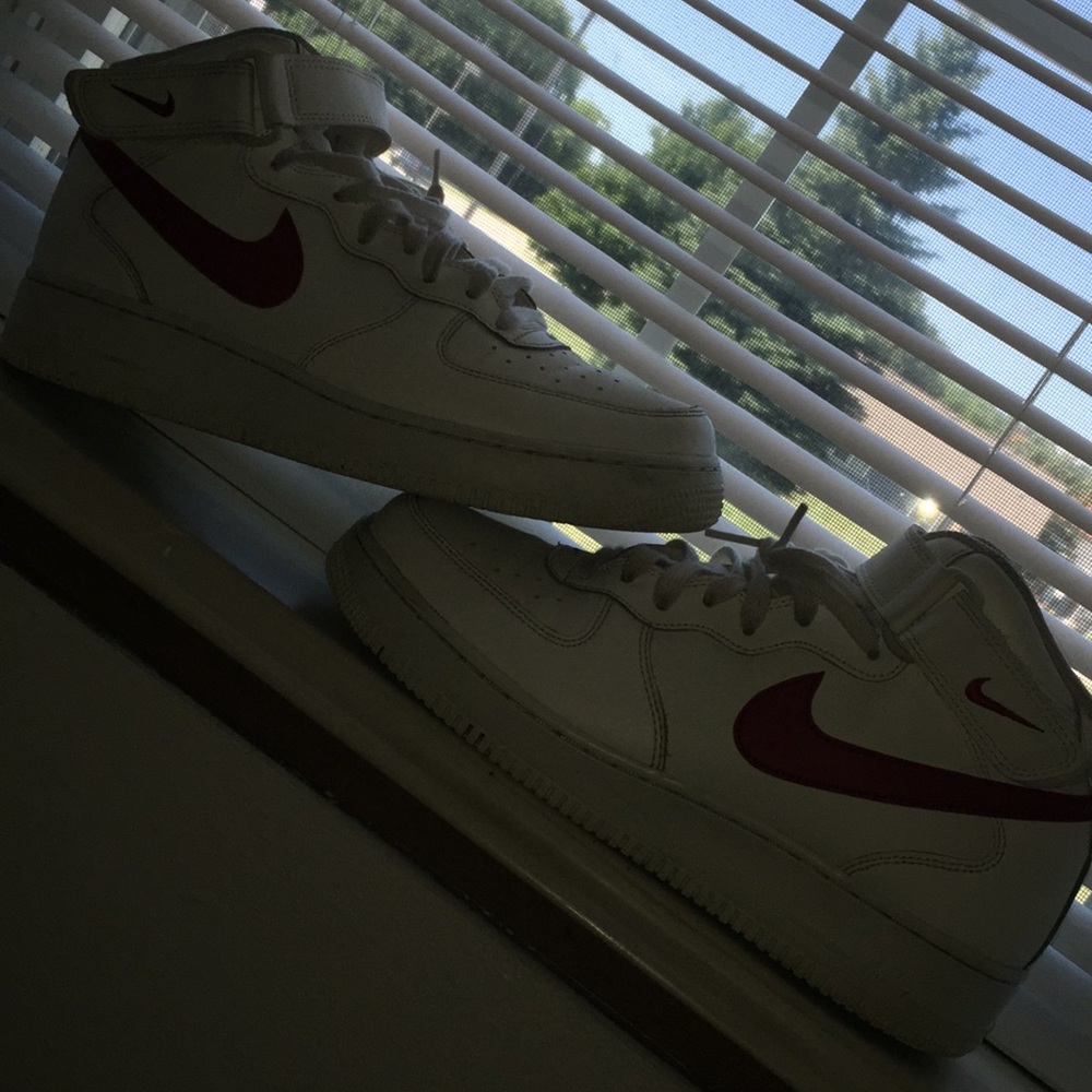 Ari force 1 mid